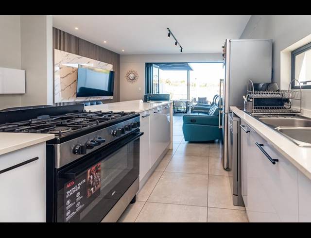 2 BEDROOM DUPLEX FOR SALE IN HURLINGHAM